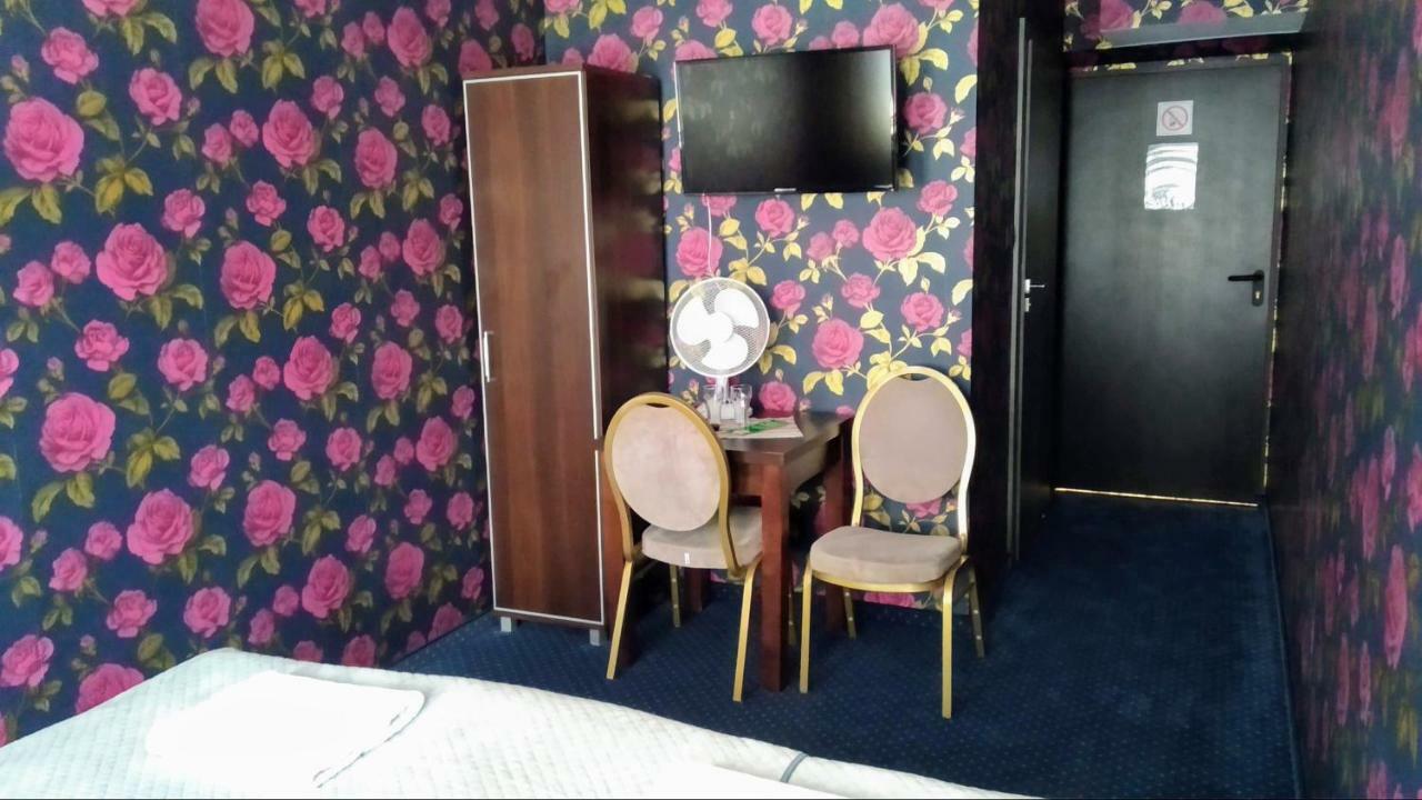 Nata Pokoje Goscinne Restauracja Libiaz Exteriér fotografie